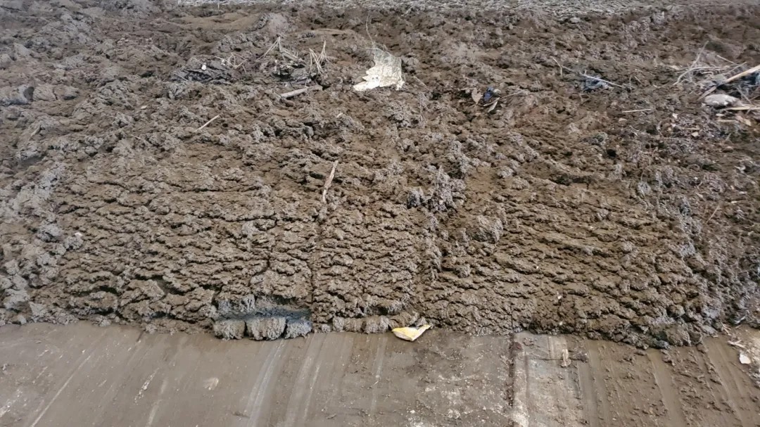 好氧堆肥 讓污泥“變廢為寶”